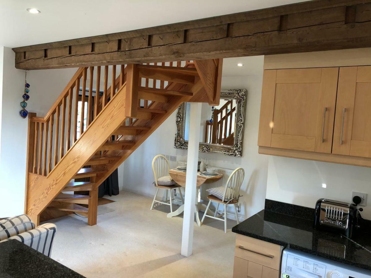 The Stable Barn *On The Edge Of The New Forest* Downton  Экстерьер фото